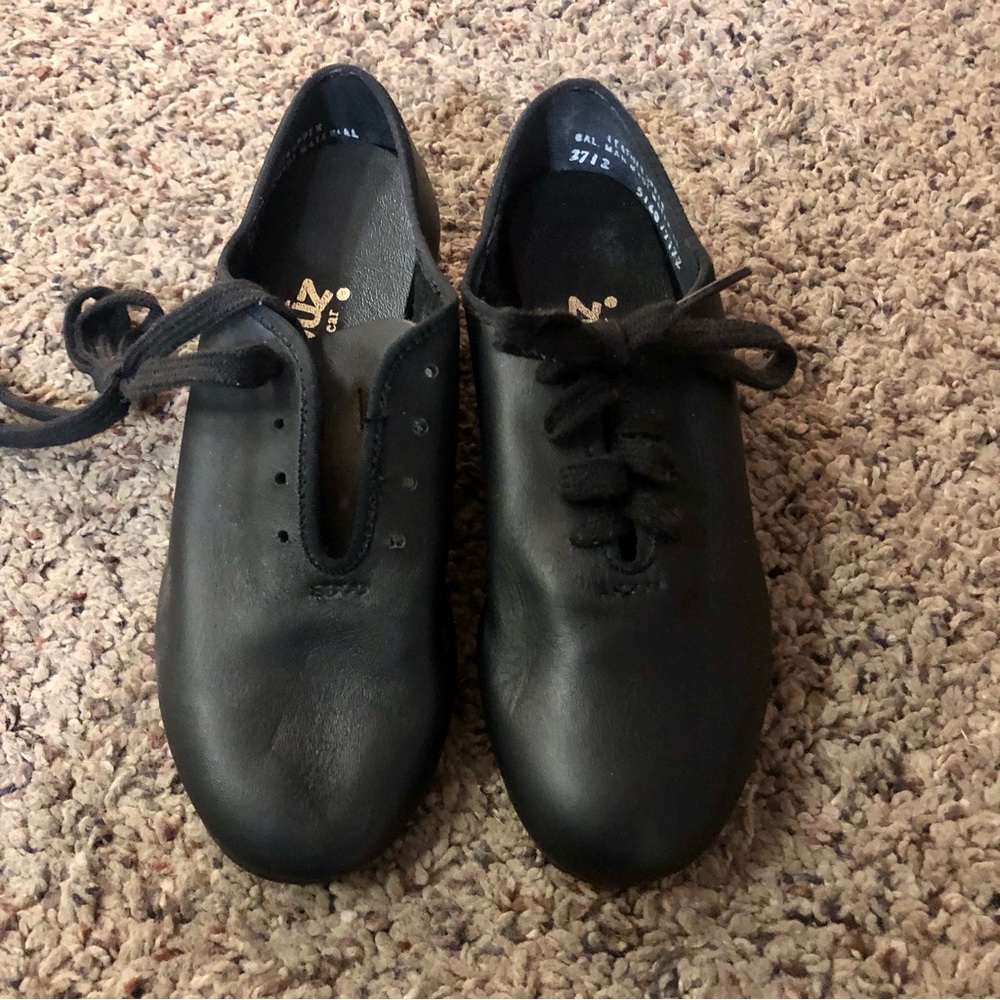 Danshuz Dance Footwear Deluxe Shoes Youth 12 1/2 Used
